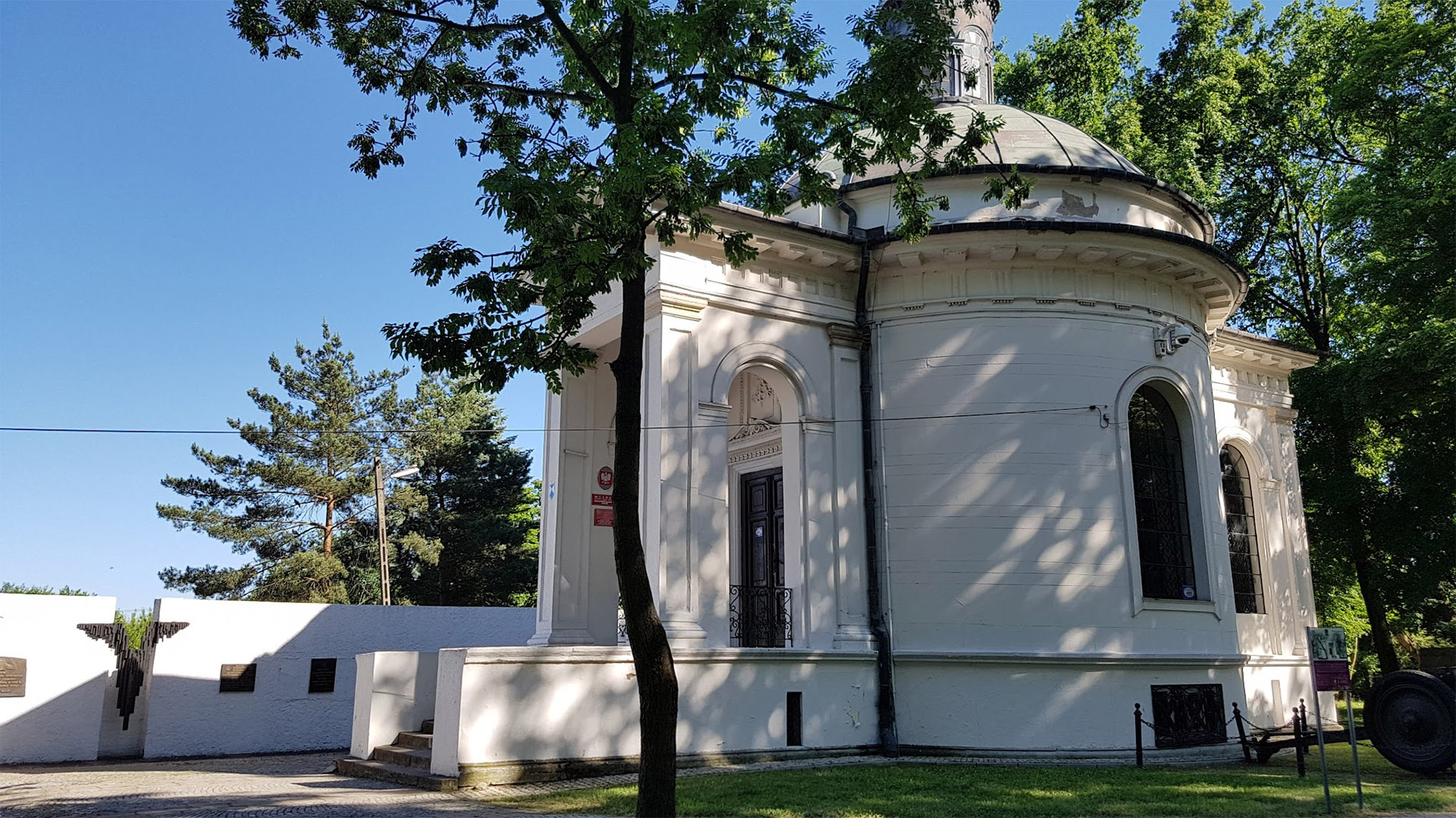 Mauzoleum Mniewskich - Muzeum bitwy nad Bzurą